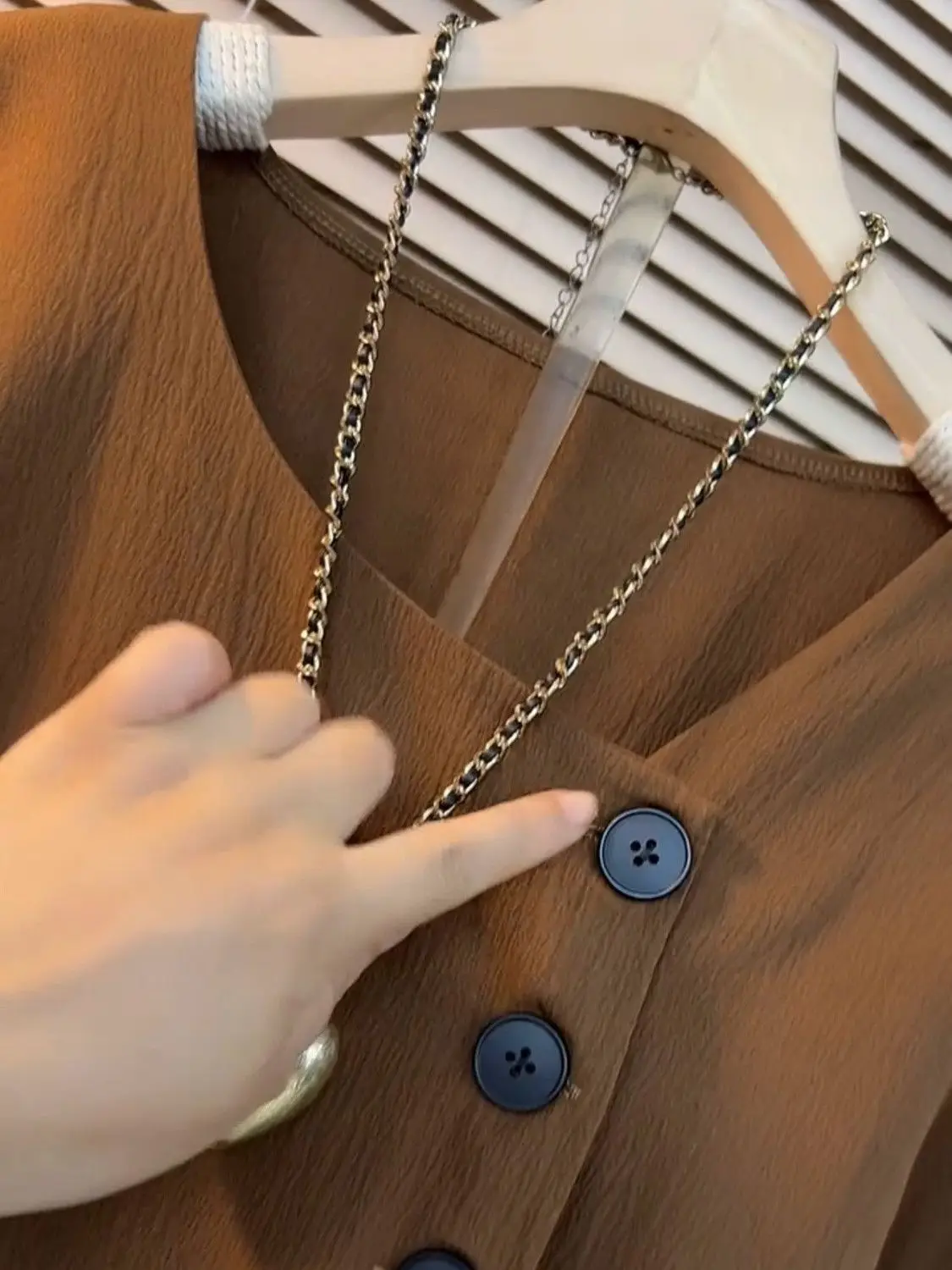 Retro Long-sleeved Shirt for Women in Spring and Autumn, Large Size Slanted Collar Irregular Lace-up Top