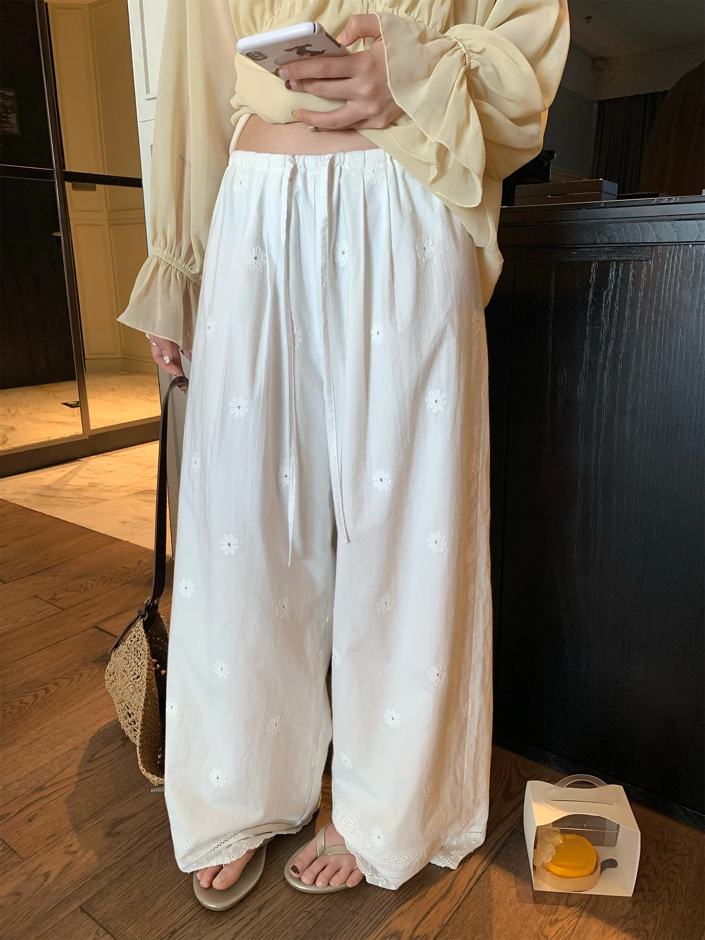 

Imxiang 00% Cotton Embroidered Hollow Daisy Lace Casual Pants Women Loose Gentle Age-Defng Wide Leg Pants Comfortable Brea...