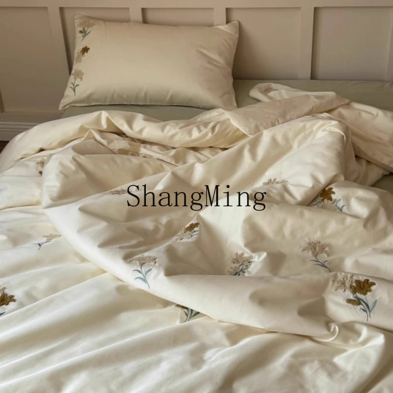 

ZYY pure cotton satin cotton national style lily embroidery four-piece bedroom soft bedding