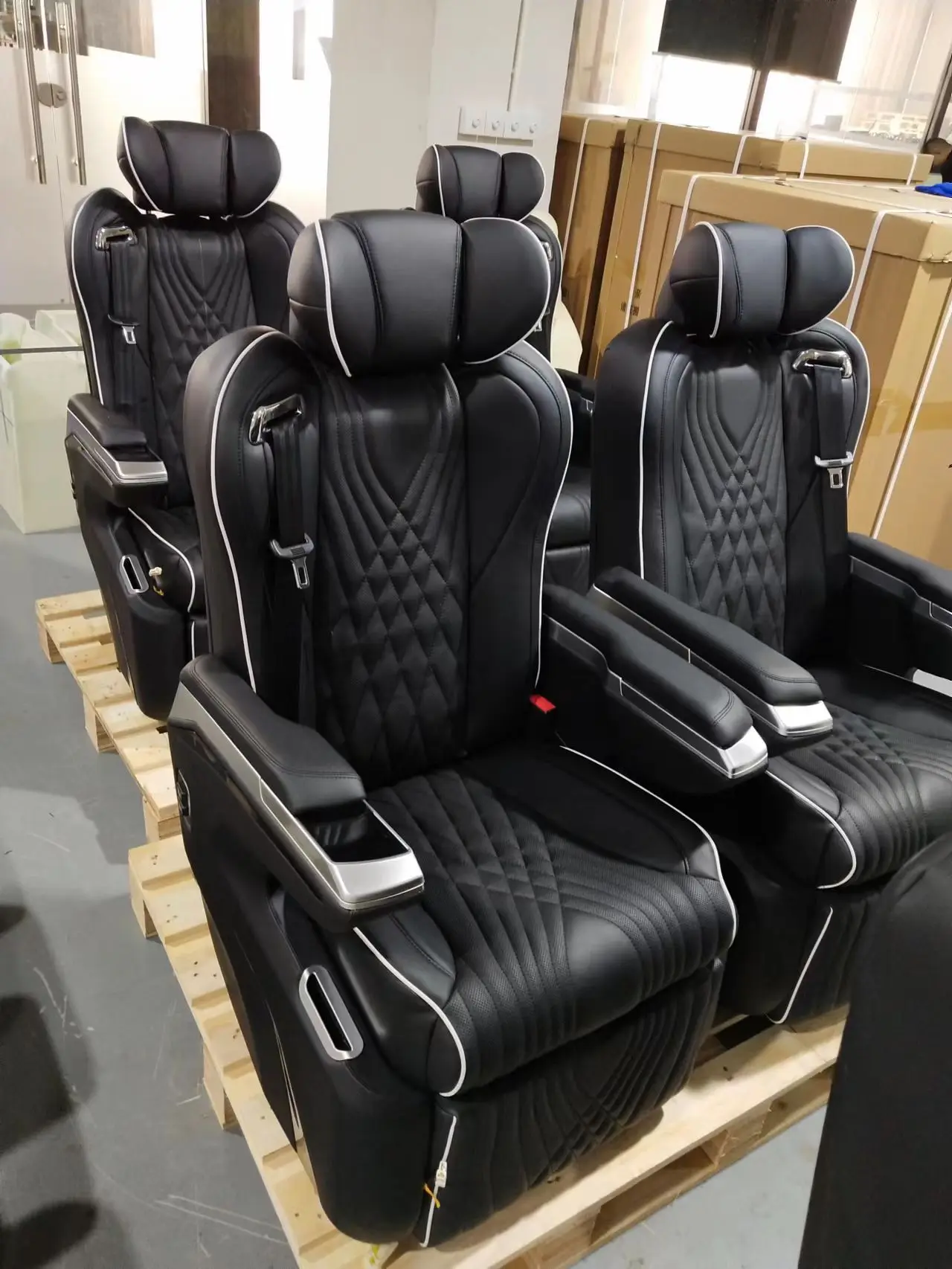 Luxury Rear Folding Car Seat Bed Interior Kits for RV MPV Motorhome Camper Van Caravan