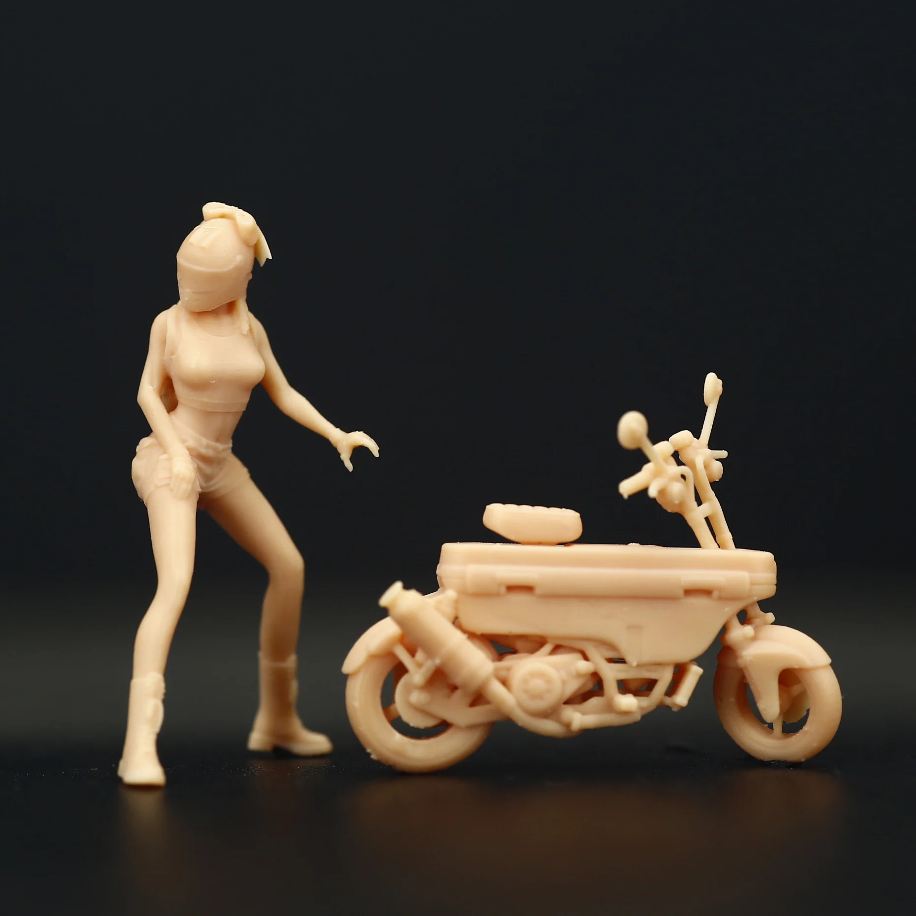 A232 Bench Motorcycle Hottie Girl  1/64 1/43   Miniature Figure Model Props Creative Photography Display Collection Decoration