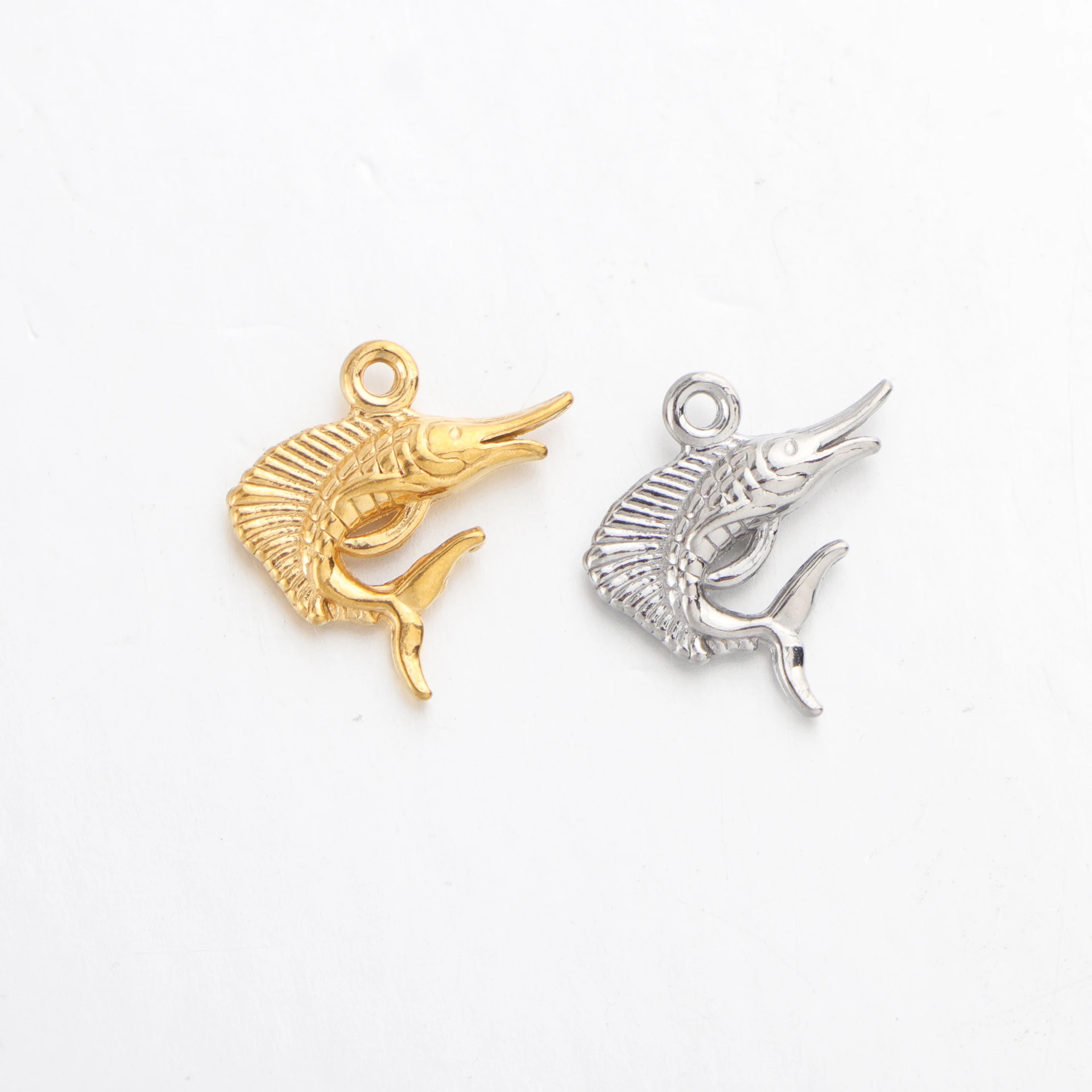 

20pcs/lot Stainless Steel Fish Charm Pendant for DIY Ocean Series Jewelry Making Accessories Wholesale