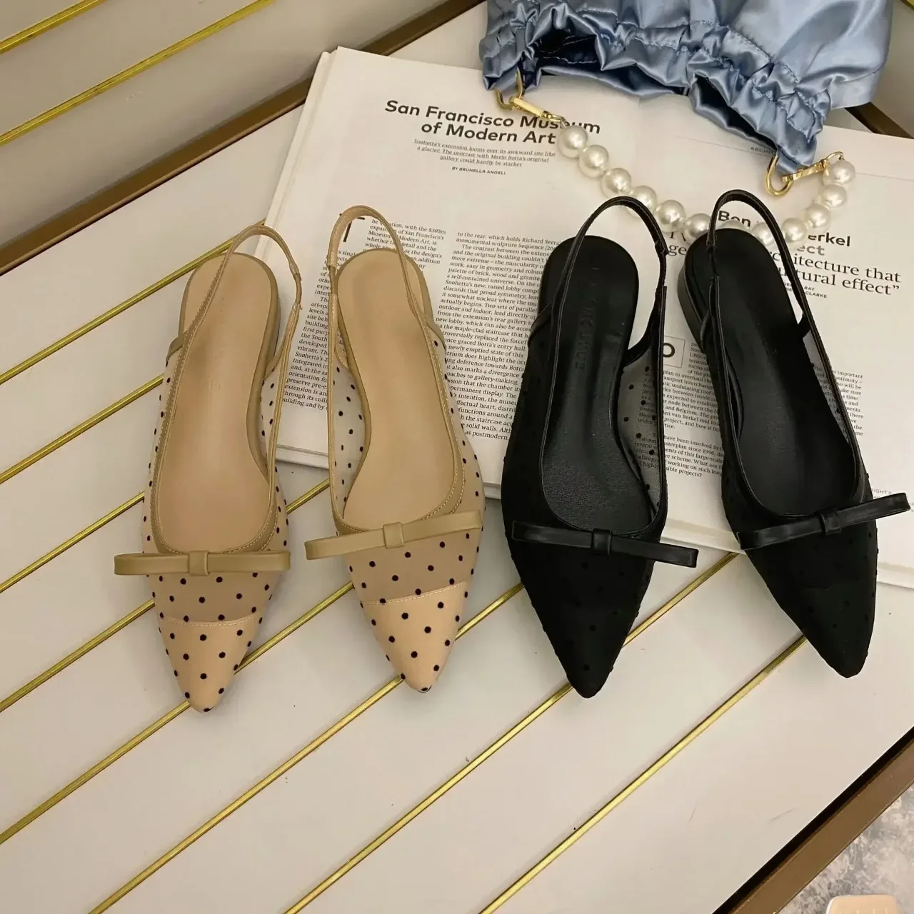 

Women's Polka Dot Chunky Heel Graceful Pointed Toe Shallow Mouth Slimming Baotou Bow Shoes Women