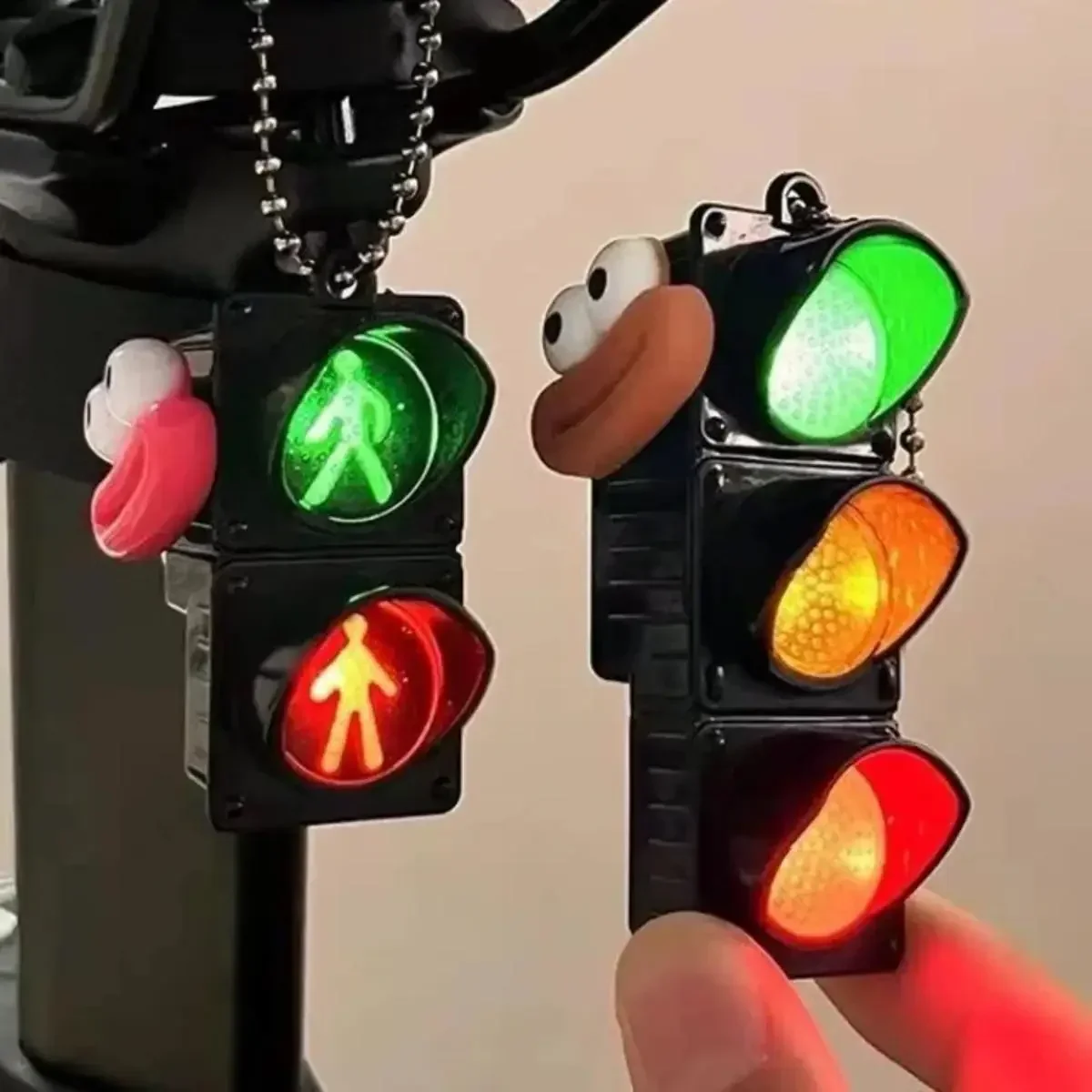 1/2 Stück Neuer Modischer 3D-Ampel-Schlüsselanhänger Lustiger Kreativer Rucksack-Anhänger Schlüsselring Geschenke für Frauen, Studenten und Paare – Detail 6