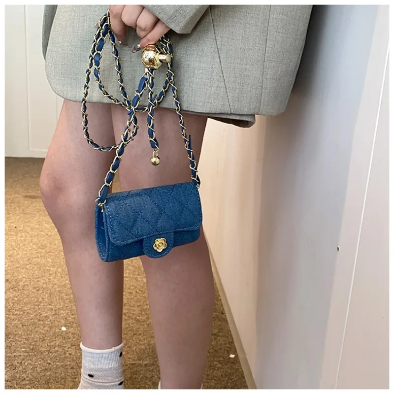 Fahsion Mini Shoulder Bag Chain Strap Korean Version Crossbody Bag Solid Color PU Leather Women's Bag Women view 4