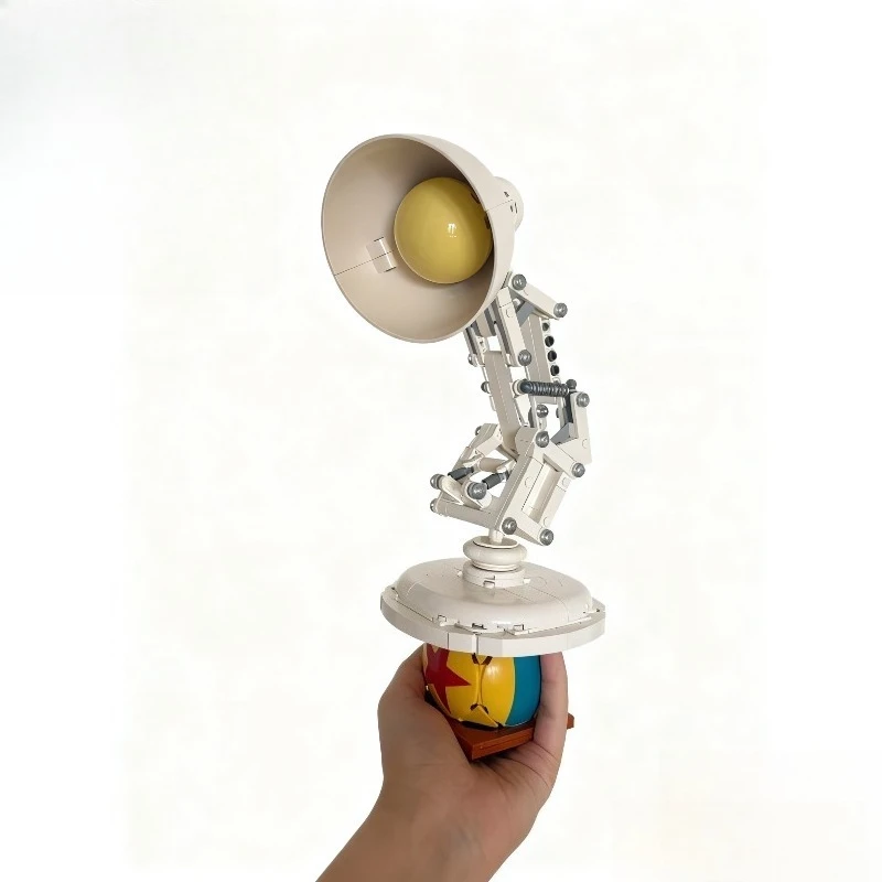 MINISO 613 قطعة أفكار 21357 ديزني لمبة مكتب اللبنات ديكور المنزل الطوب مجموعة لعب للطفل عيد الميلاد هدية عيد ميلاد