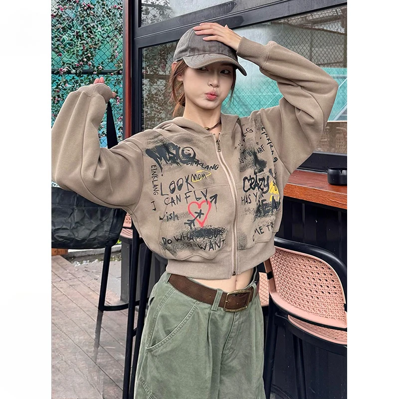 

Retro short hooded sweater women's new autumn and winter graffiti zipper velvet jacket men and women the same style