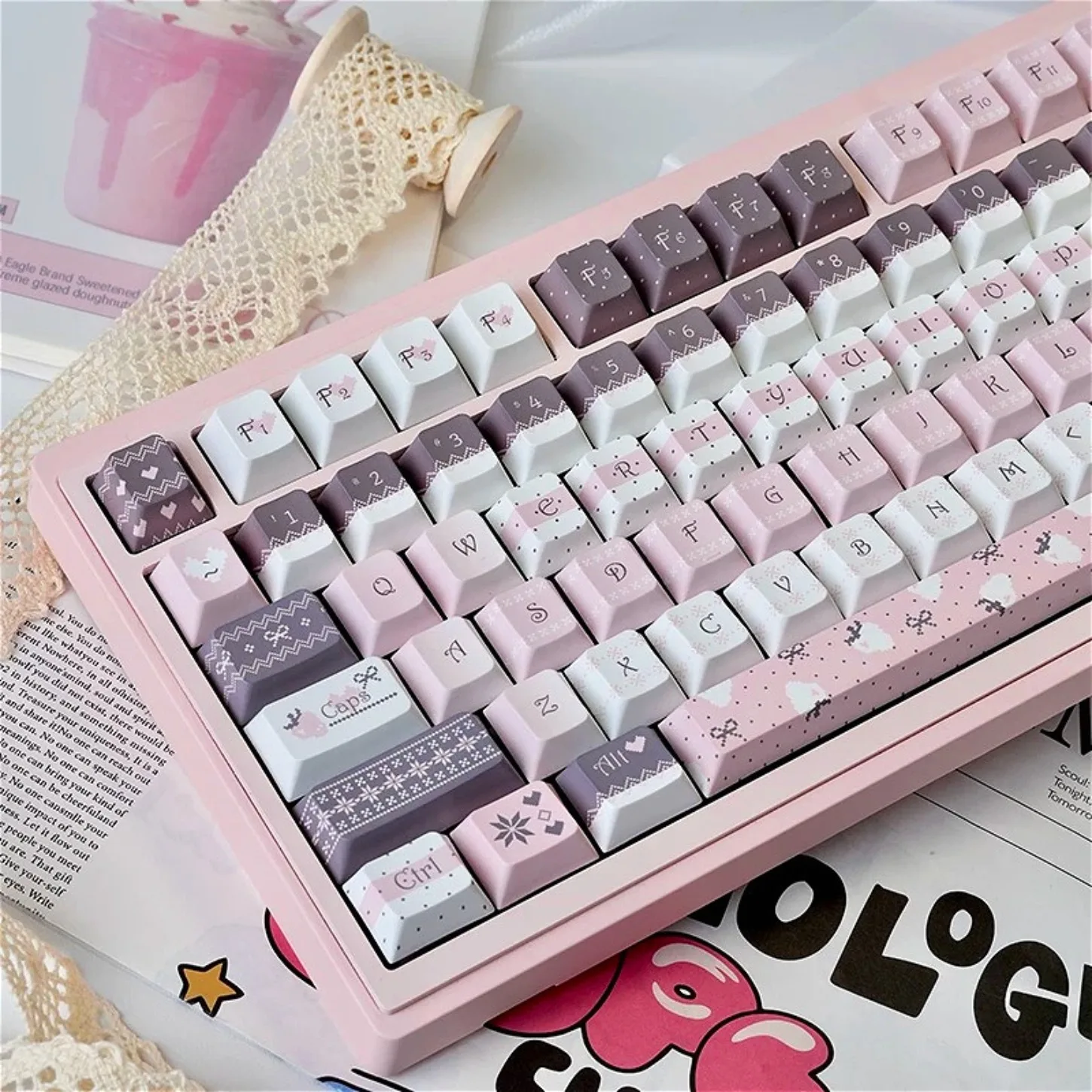 

Cute Strawberry Bunny PBT Keycaps 129 Keys Cherry Profile for 61-108 Girls Mechanical Keyboard