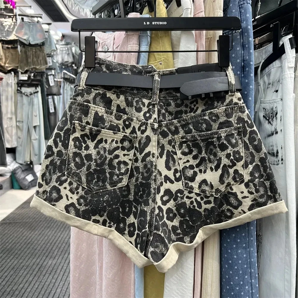 Vintage Broken Holes American-style Denim Shorts Womens Casual High Waist Sexy Leopard Print Female Summer Baggy Wide-legged Hot