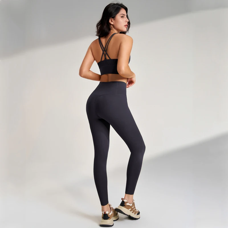 Naked yoga pants set of European and American yoga clothing high-waisted peach to lift the buttocks fitness suit female bra