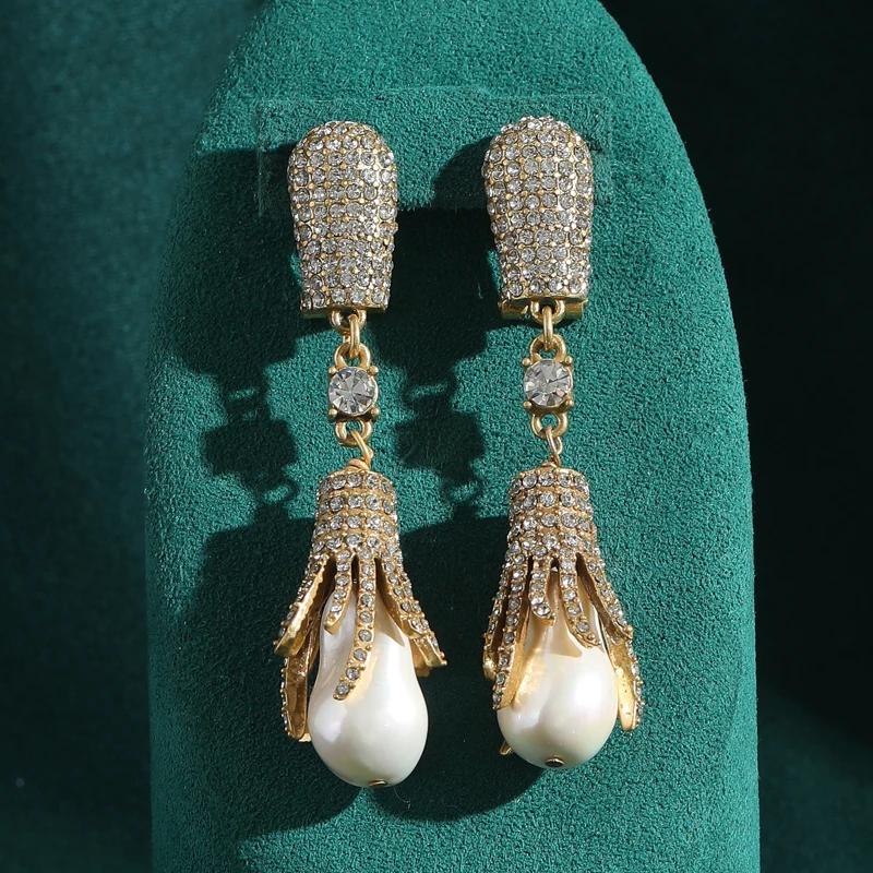 

Vintage Jewelry Long Water Drop Pearl Earrings Freshwater Gold Color Dangle Luxury Designer Accessories For Women Charm Antique