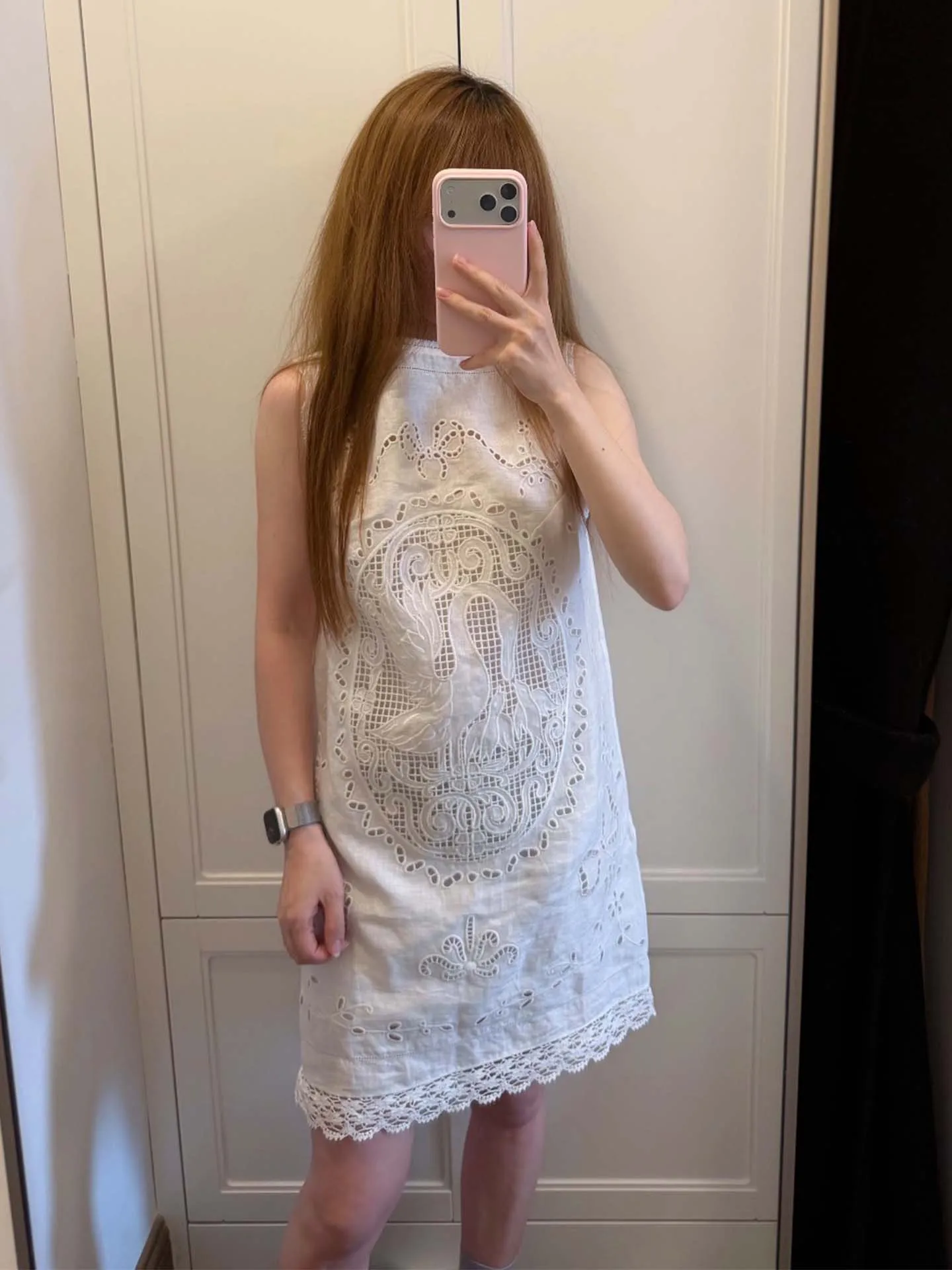 Pure Quality DO Vintage Swan Embroidery Sleeveless White Vest And Dress Two-Piece Set Short Straight Cut Casual Wear