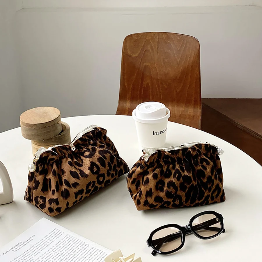 Polyester Leopard Print Travel Cosmetic Bag Portable Makeup Storage Bag Purses Women Ruffled Edge Zip Make Up Organizer Storage