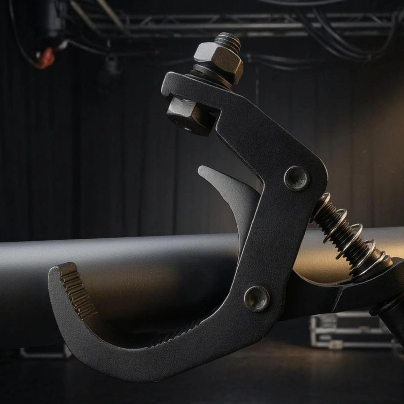 Stage Light Hook Clamp Spring-Loaded Support Structure Clamp Support Structure Mounting Hook 30-60 Mm Heavy Duty