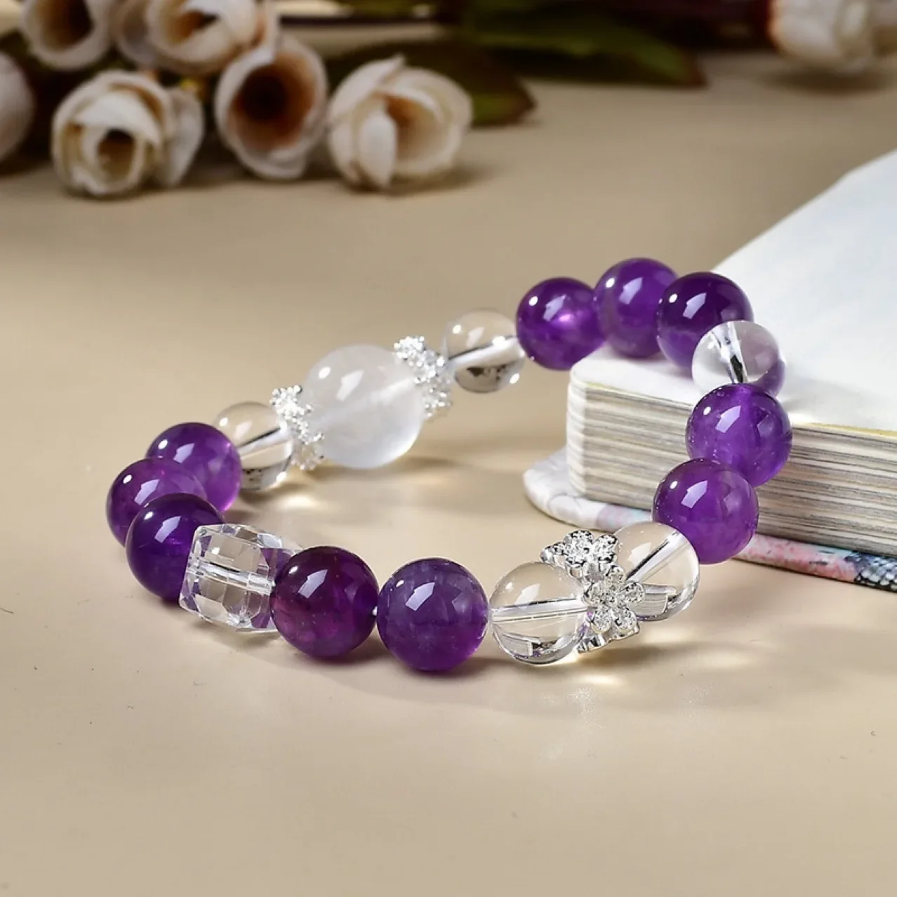 

Natural Amethyst Milk White Crystal Bracelet Women's Light Luxury Fashion Lucky Bracelet Bracelet, Gift