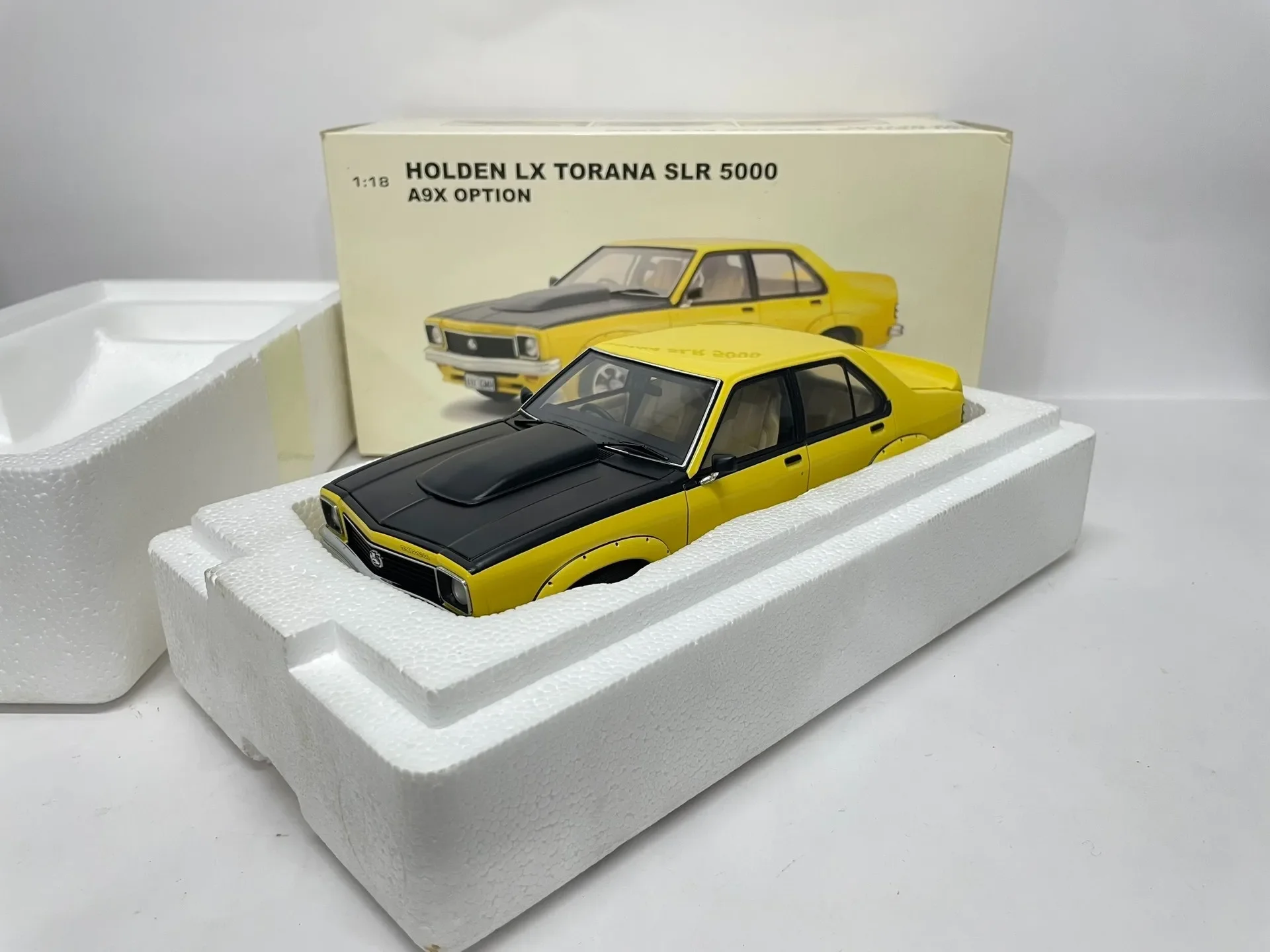 

Autoart 1:18 LX TORANA SLR5000 Моделирование Ограниченная серия Все открытые металлические статические модели автомобиля из сплава Игрушка в подарок