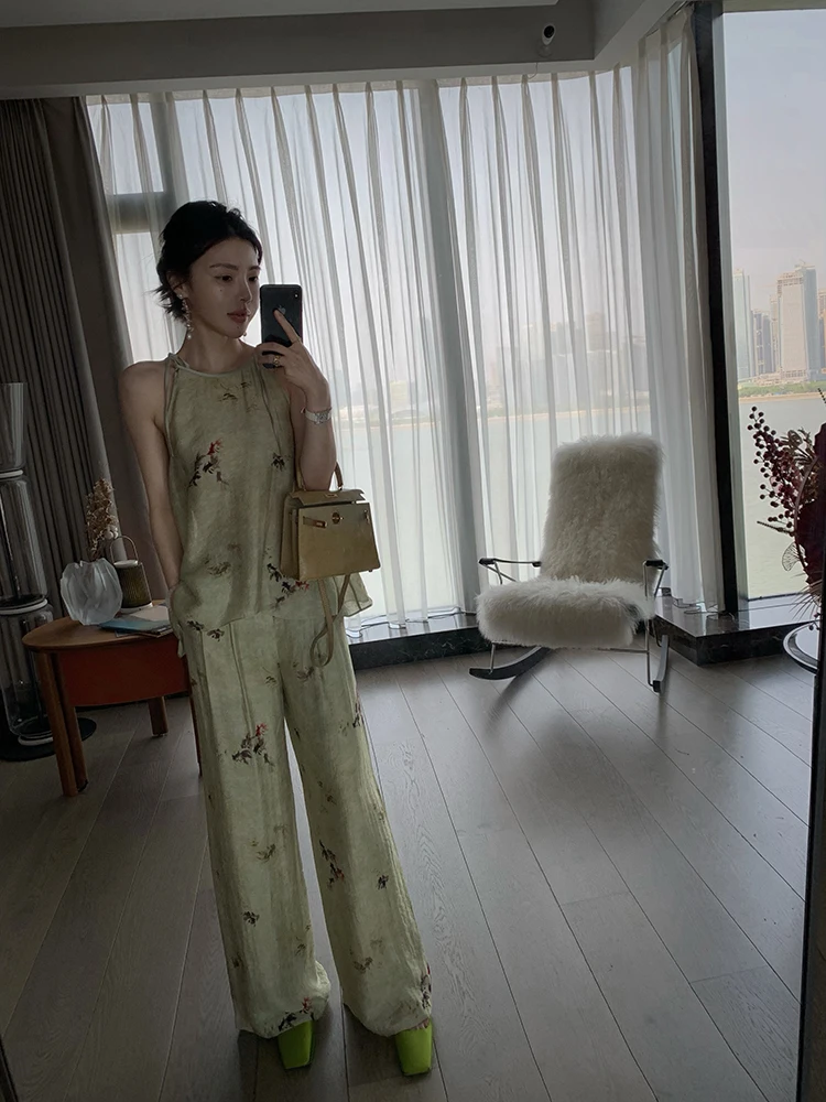 

Новый китайский комплект из шелка Red Cloud: свободные брюки прямого кроя и топ с поясом для женщин, летняя мода