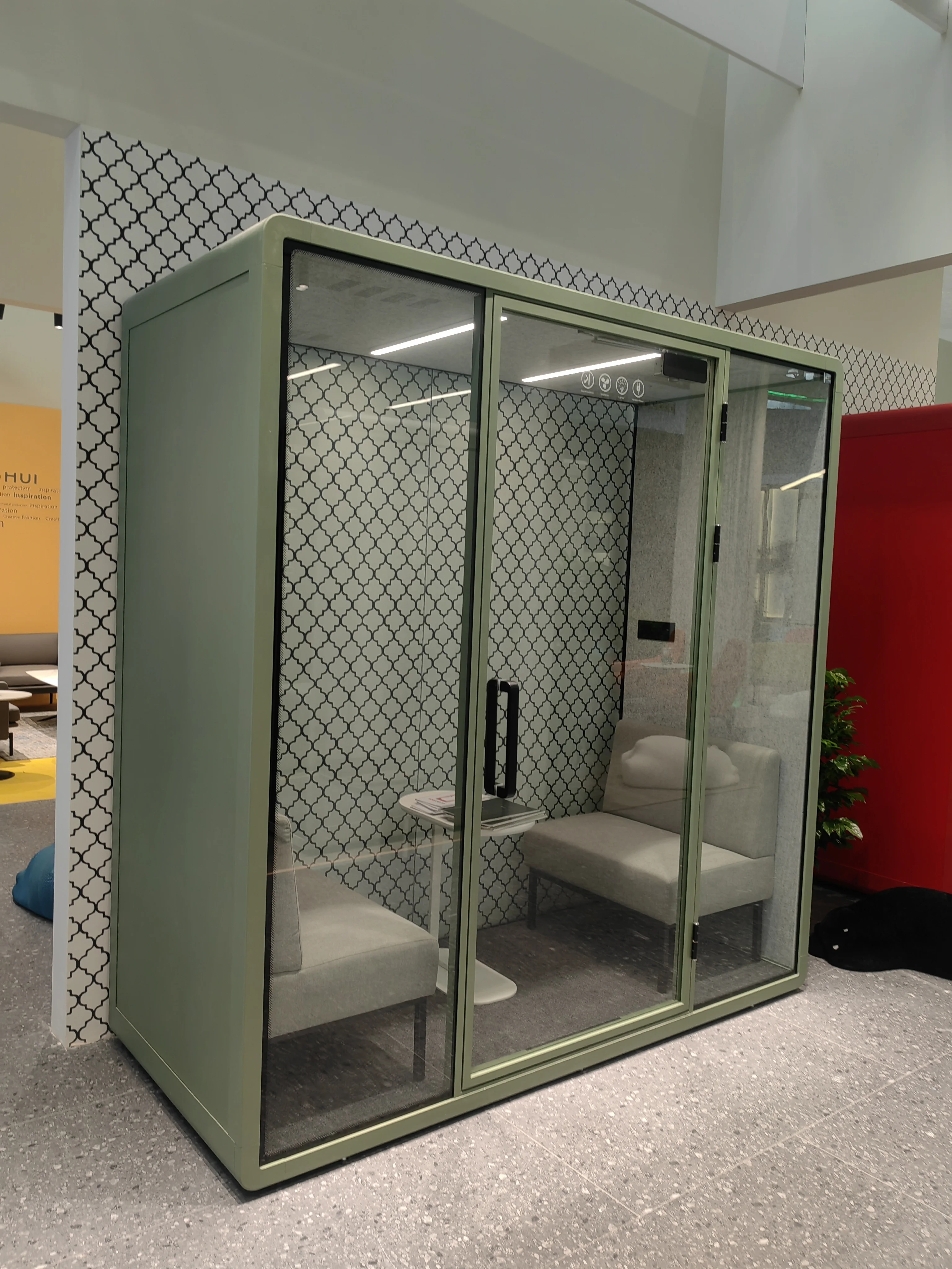 تصميم عصري لغرف الاجتماعات وال - مراجعة Interior Design Office Space وسعره