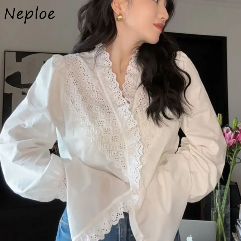 

Neploe French Lace Embroidery Long Sleeve Mujer 2025 Autumn New Loose Simple Shirt Literary Flower All-match Casual Fresh Blusas