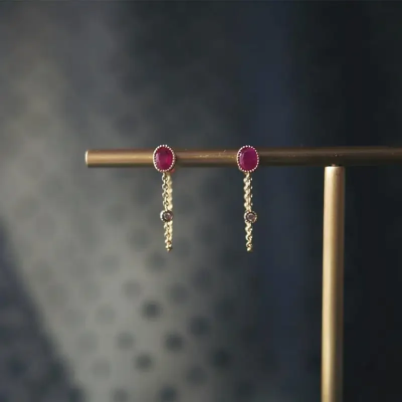 New Original Oval Ruby Design Sense Chain Earrings Unique Craftsmanship Retro Elegance light luxury charm women's silver jewelry