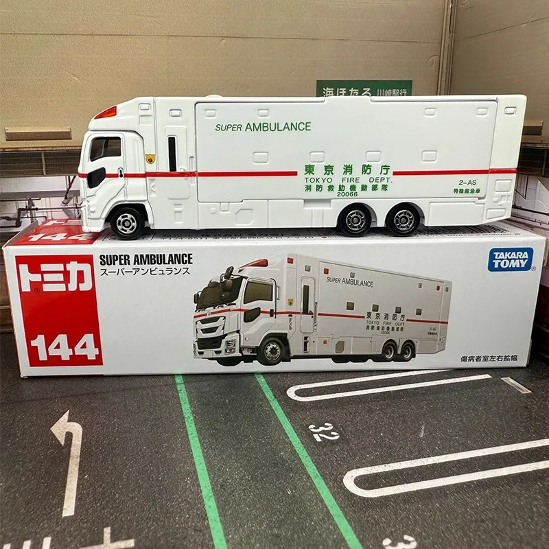 

Takara Tomy Tomica Long Type Tomica No.144 Super Ambulance Alloy car Diecast Model Replica Series Children Gifts Boy Toys