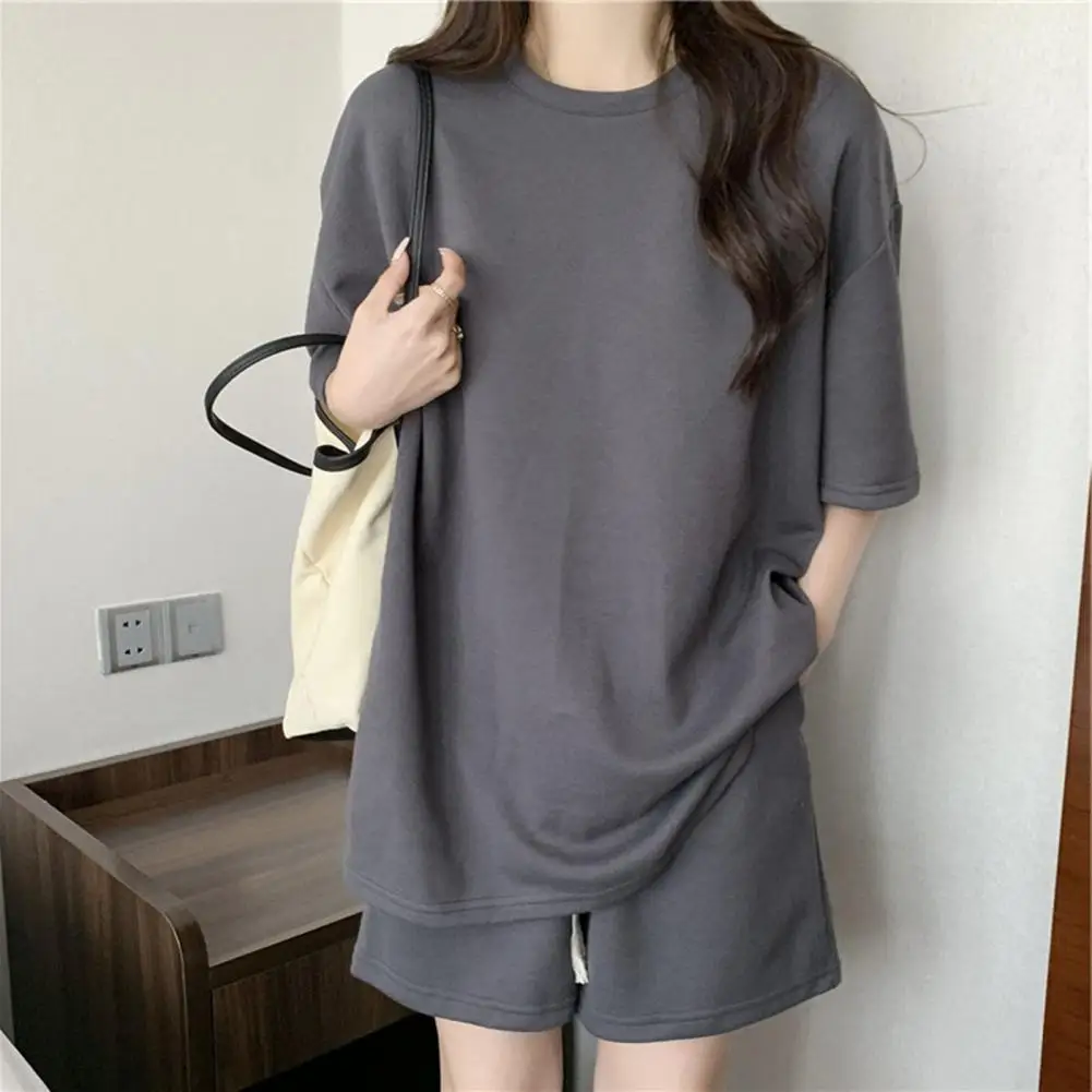 

2Pcs/Set O-Neck Short Sleeve Casual Outfit Elastic Waistband Drawstring Pockets Women Solid Color T-shirt Wide Leg Shorts Set