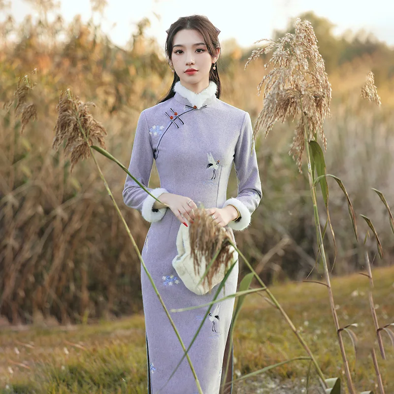 Young Models of Autumn and Winter Embroidery Padded Thick Tweed Stand-up Collar Purple Republican Style Women's Cheongsam