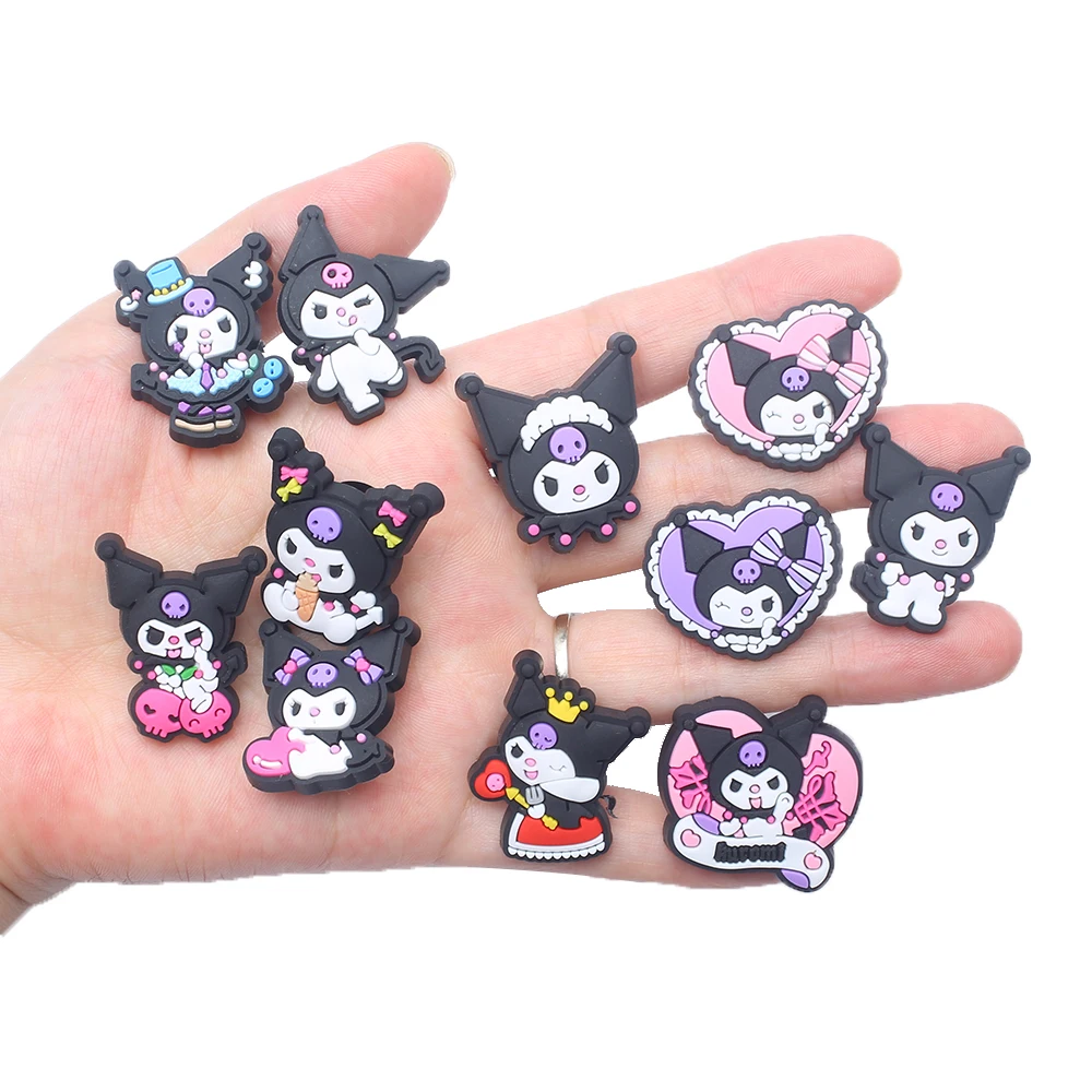Fantasy Magic kartun lucu Kulomie PVC sepatu pesona Aksesori bakiak dihiasi gelang anak pesta Natal