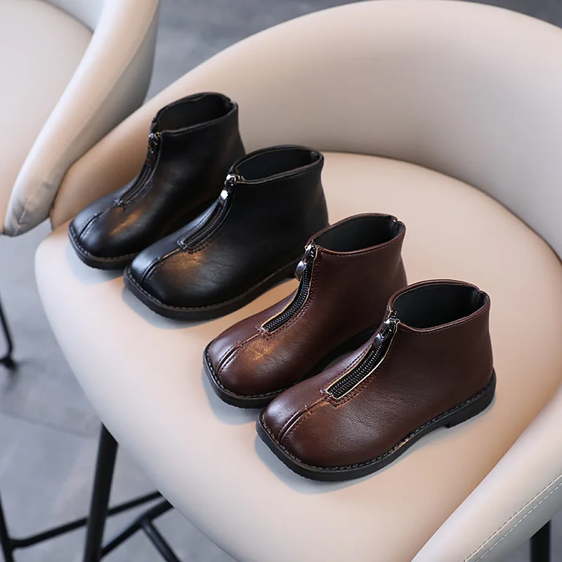 

Модные ботинки для девочек, осень 2024, новая британская детская обувь, повседневные детские ботильоны с бархатной детской зимней обувью, универсальные детские ботинки