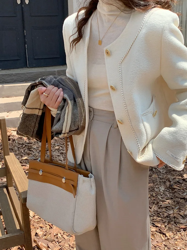 

Корейская версия дизайнерского небольшого размера, шерстяное короткое пальто в стиле благовоний, женское ветровое шерстяное пальто в стиле ins, двустороннее сшито вручную