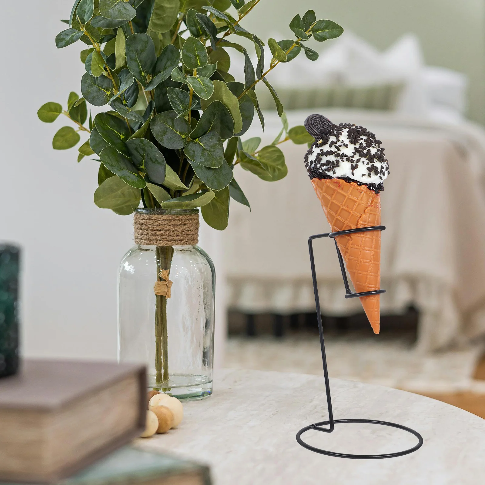 

Stable Ice Cream Cone Holder Cone Display Stand Creative Tableware for Snacks Chips Appetizers Party Decor Snack Serving Rack