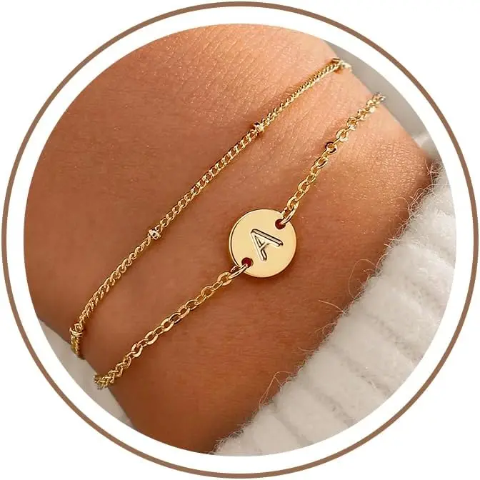 Regalos para el Día de la Madre, Pulseras con Iniciales de Oro para Mamá e Hija, Delicadas Pulseras con Monograma en Disco Chapado en Oro de 18K
