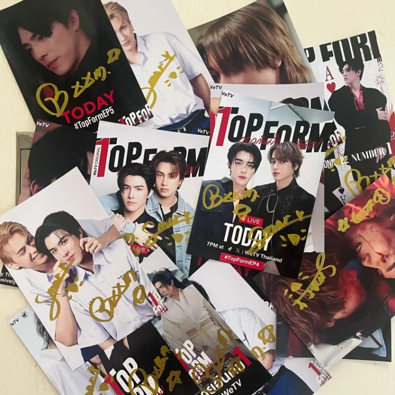 

Плакат с обложкой журнала Smartboom, фотографии с автографом, тайский ТВ, верхняя форма, драматические стержни, рукописная подпись, изображение