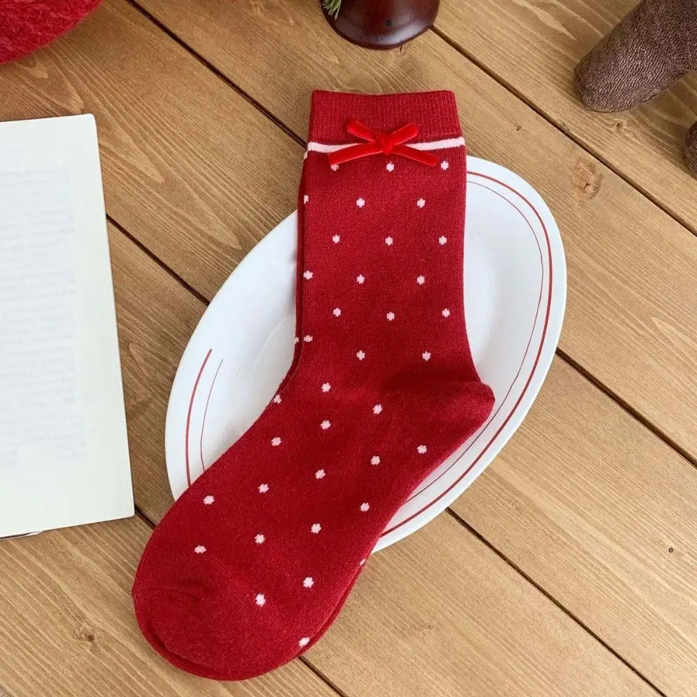حسن الحظ Bowknot السنة الجديدة الجوارب النسائية كشكش النقاط الحصان العام الجوارب الحمراء منتصف أنبوب زهرة الخريف الشتاء الجوارب الحمراء المهرجانات #4