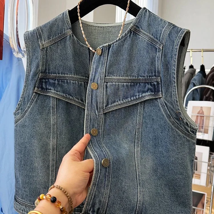 2026 round Neck Casual Denim Vest Women's Spring Autumn Sleeveless Shoulder Pad Outerwear Super Good Looking Top