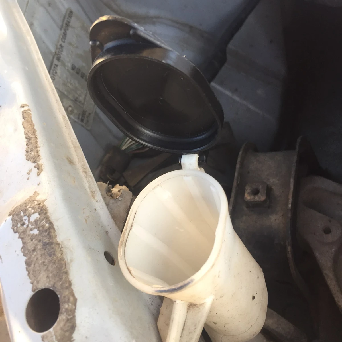 Radiator Cap Washer Bottle Cap Lid Fluid Tank Windscreen Wiper For Toyota Corolla Vios Yaris RAV4 Echo TC Replacement Auto Parts