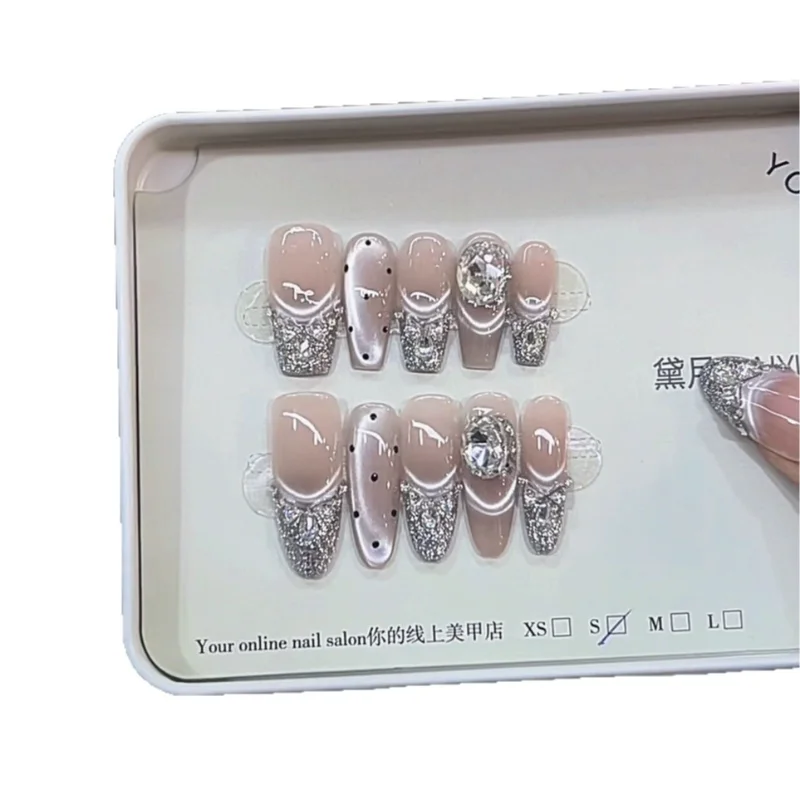 

Pure handmade nail wear summer new shiny zircon diamond French temperament cat's eye nail patch