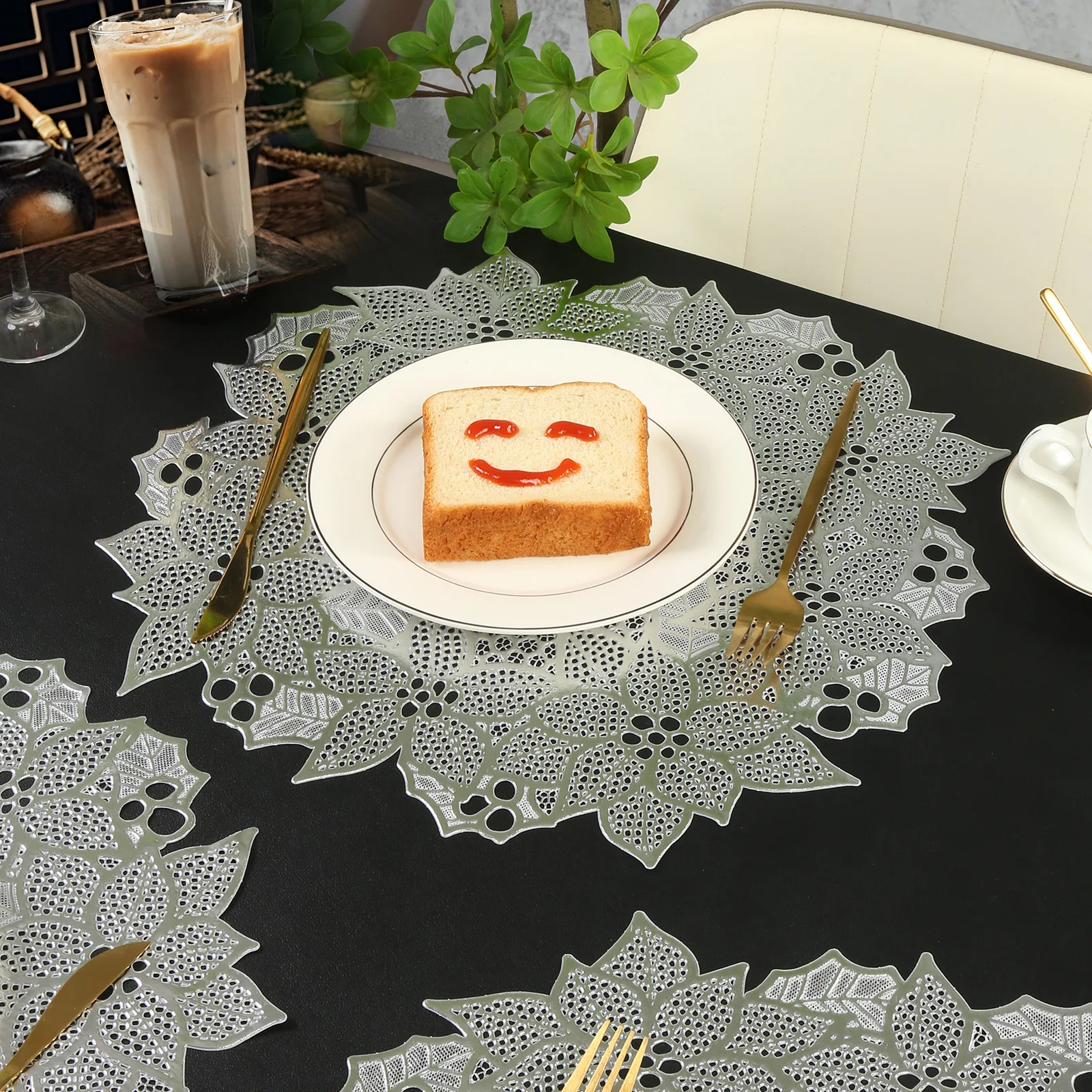 1pc Irregular Hollow Flower Placemat PVC Insulation Pad Hot Stamping Dining Table Decoration Mat Coffee Cup Coaster Tablecloth