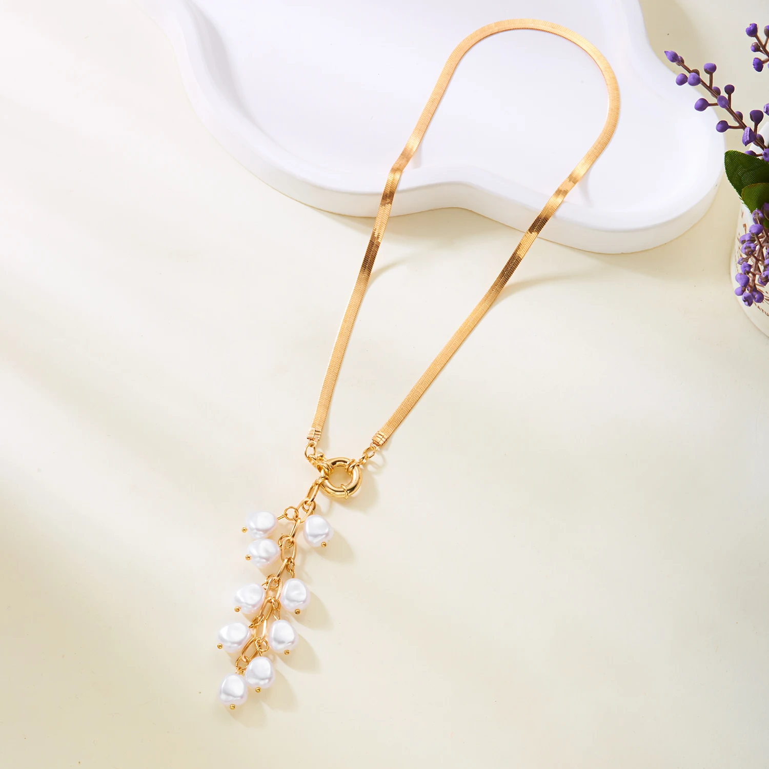 Elegante Imitation Perle Perlen Anhänger Halsketten für Frauen Einfache Unregelmäßige Perle Quaste Halsketten Damen Schmuck Hochzeit Geschenke – Detail 2