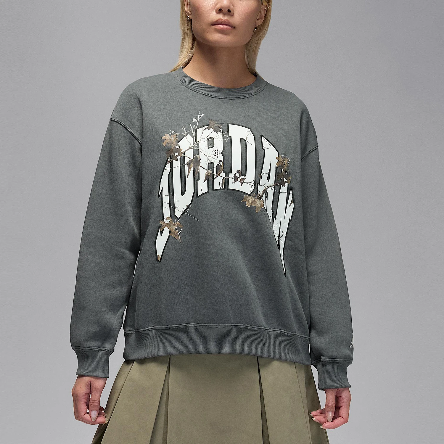 

Nike genuine JORDAN women's knitted printed loose long sleeved sweatshirt HV0473-068