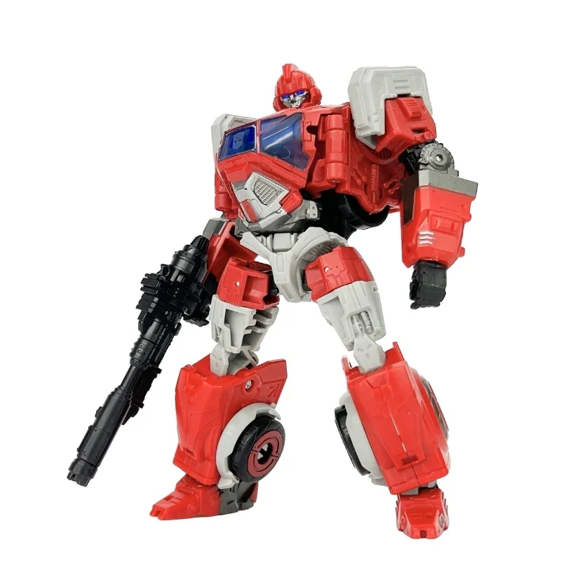 In Stock Takara Tomy Transformers Studio Series SS84 Ironhide Toys Figures Action Figures Collecting Hobbies