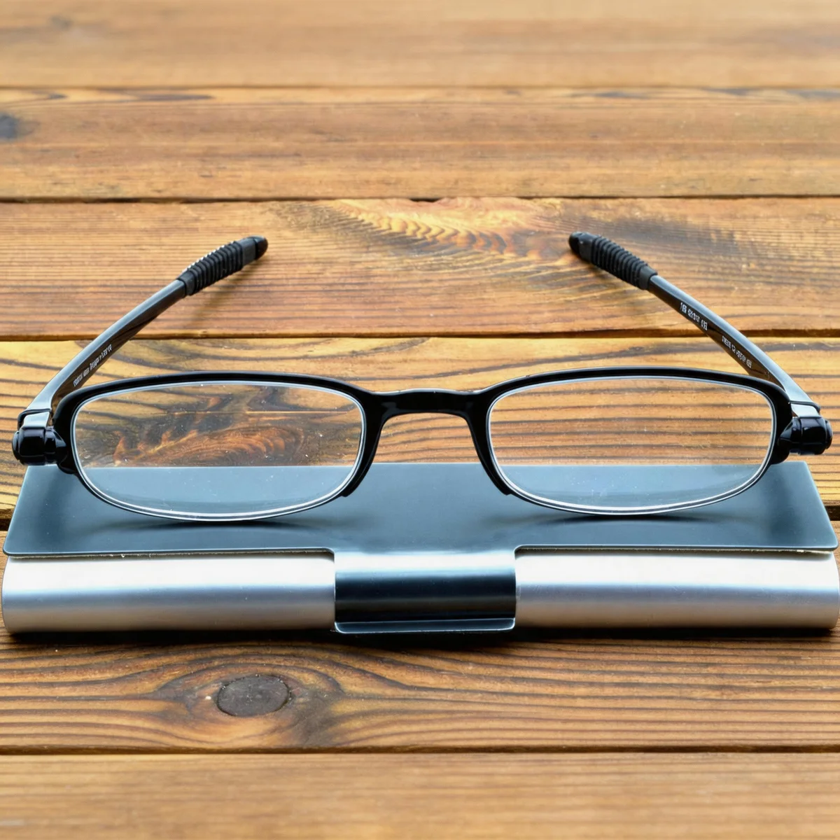 Portable Foldable Anti-Blue Light Reading Glasses for Men & Women – Ultra-Light TR90 Frame with Rotating Hinges
