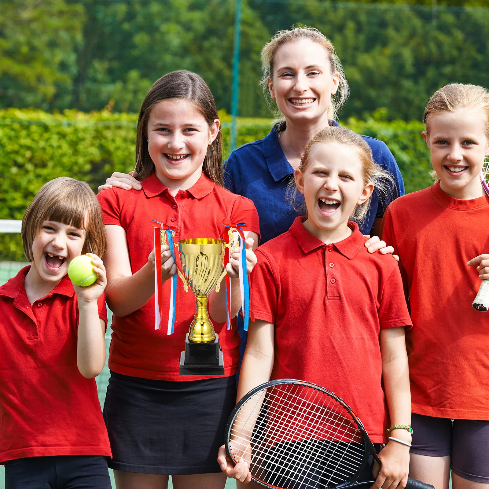 

Metal Sports Trophy Golden Award Trophy for School Athletics Sports Competition Winner Prize Cup Winner Awards Cup