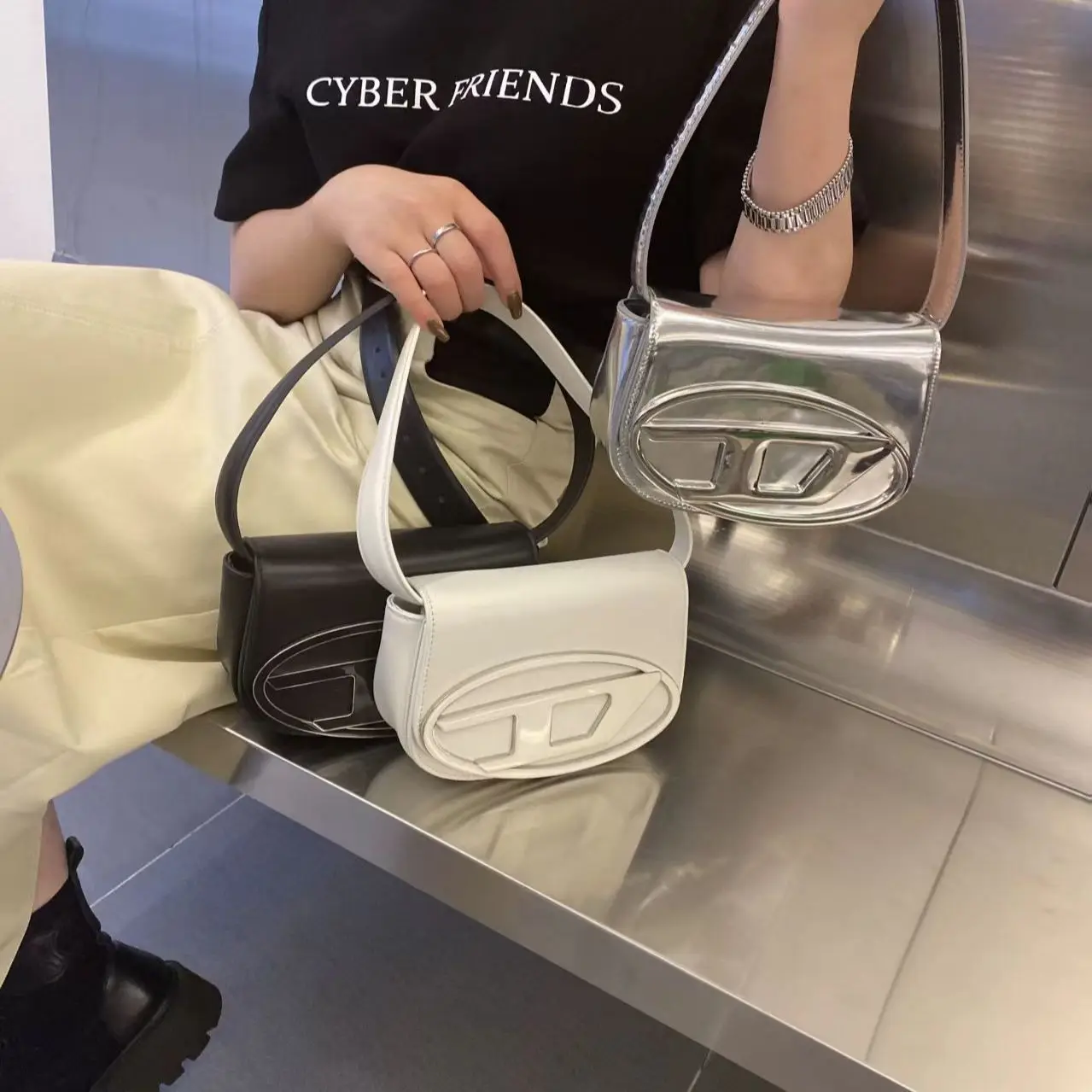 New 2026D Shoulder Bag, Silver Hot Girl Underarm Small Square Bag for Women, PU Leather Handheld and Shoulder Trendy Women's Bag