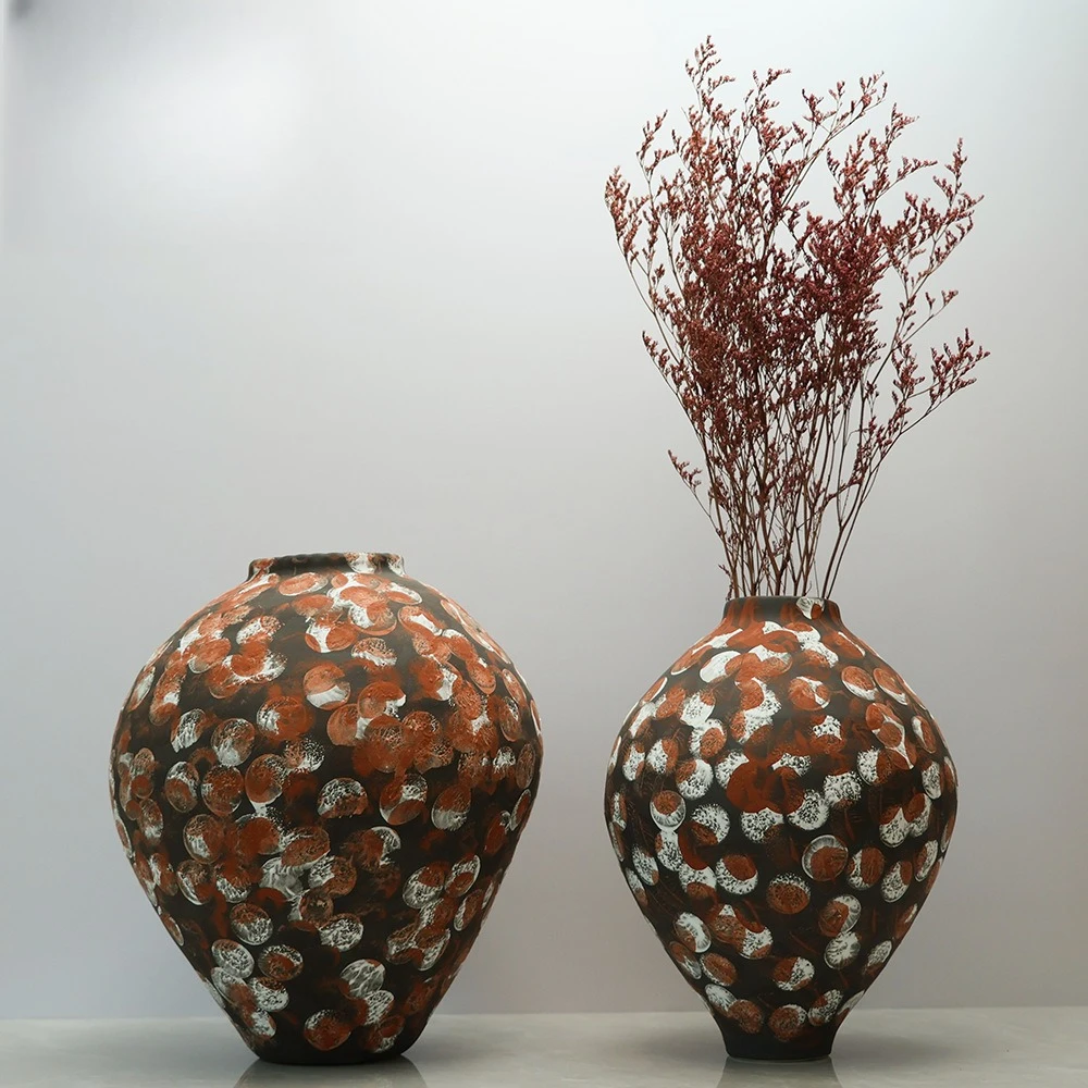 

Designer creative ceramic vase hand-painted decorations B & B retro modern dried flower ornaments niche handicrafts