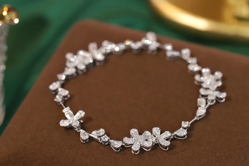 LUOWEND 100% 18K White Gold Bracelet Luxury Flower Design 2.5carat Real Natural Diamond Bracelet for Women High Party Jewelry