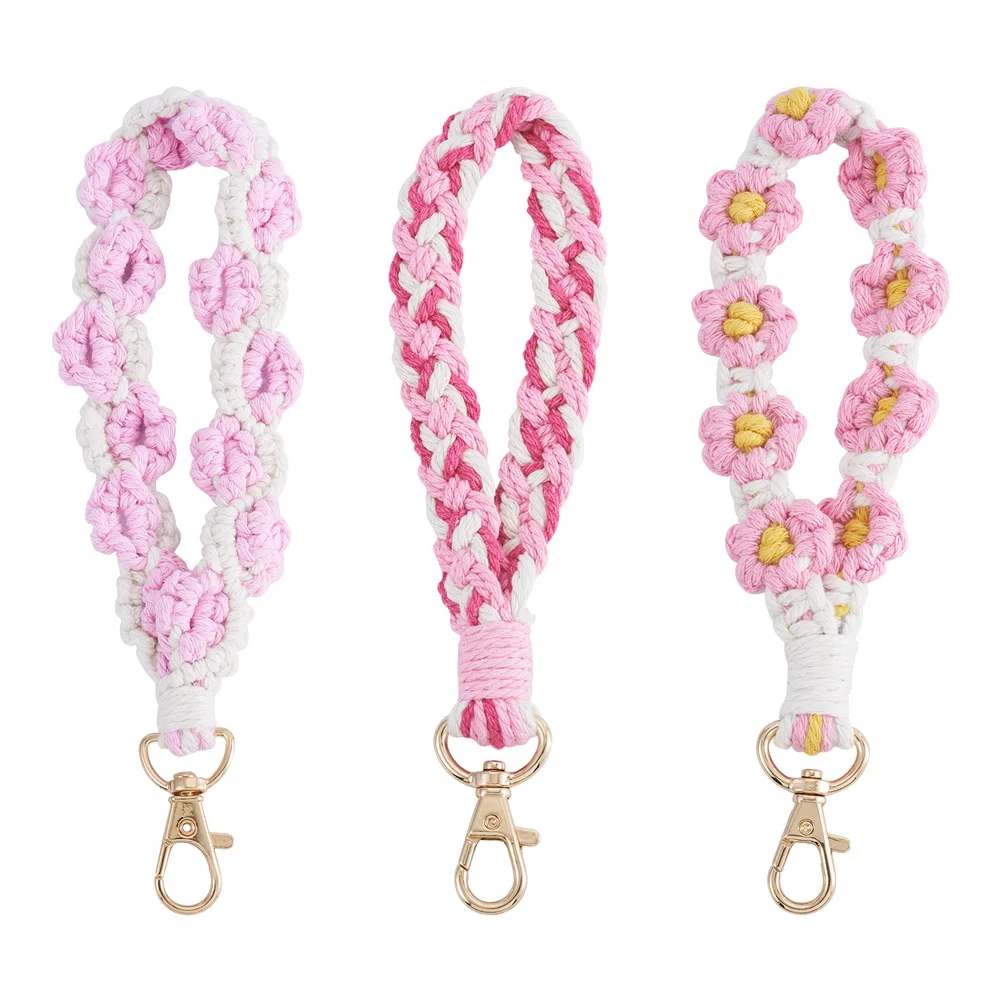 3 Stück Baumwolle handgemachte geflochtene Handgelenk Lanyard Anhänger Mix Farbe Blume stricken Schlüsselanhänger für Schlüsselanhänger Dekoration machen 180 ~ 200 mm