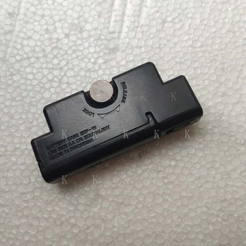 FOR  Sony D-NE900 CD Walkman CD players Original Sony Battery Case LR6 Size AA