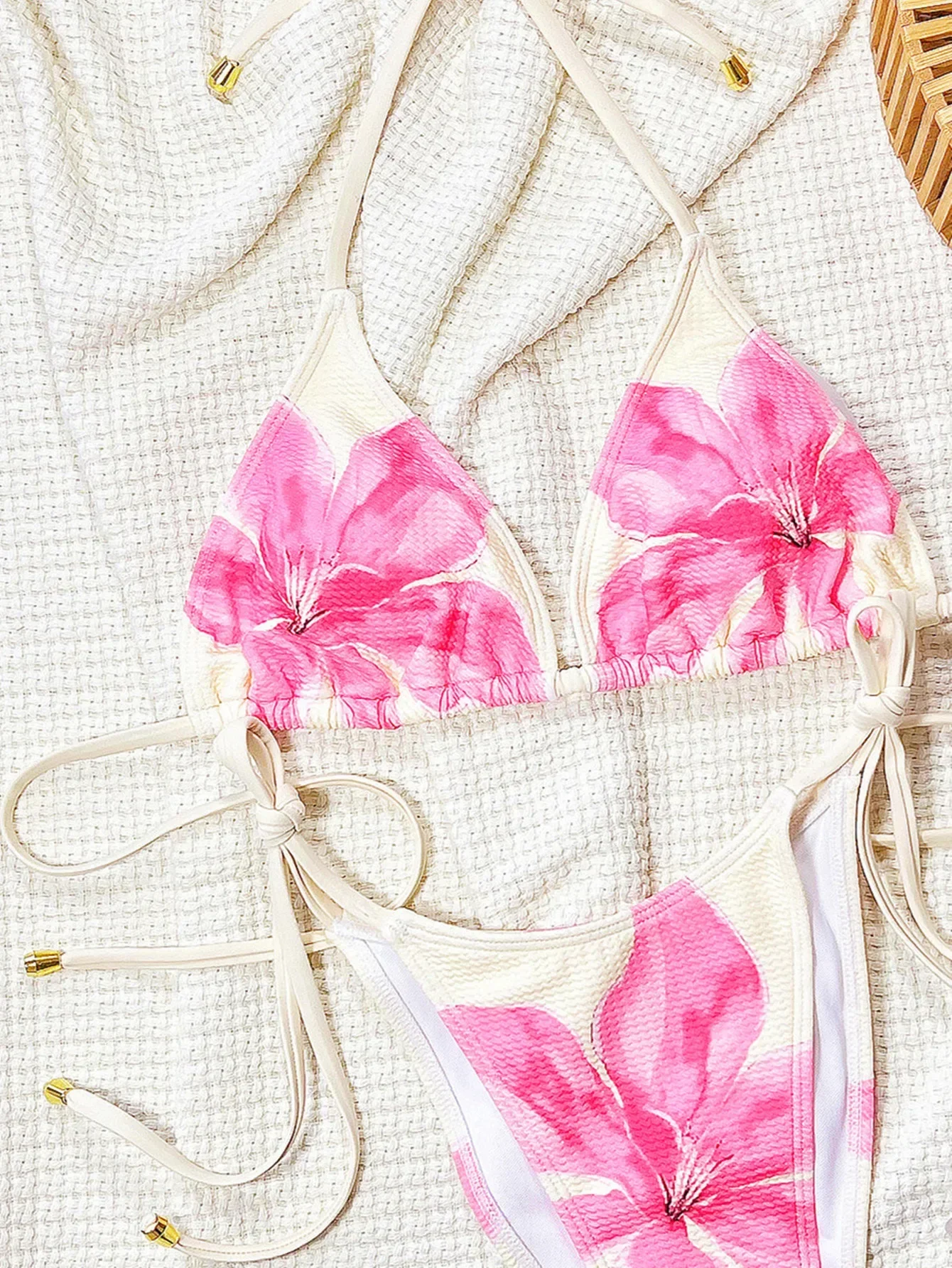 Conjunto de Bikini con estampado Floral rosa para mujer, microbañador Sexy de realce, traje de baño brasileño para playa, Bikini con Tanga, 2025