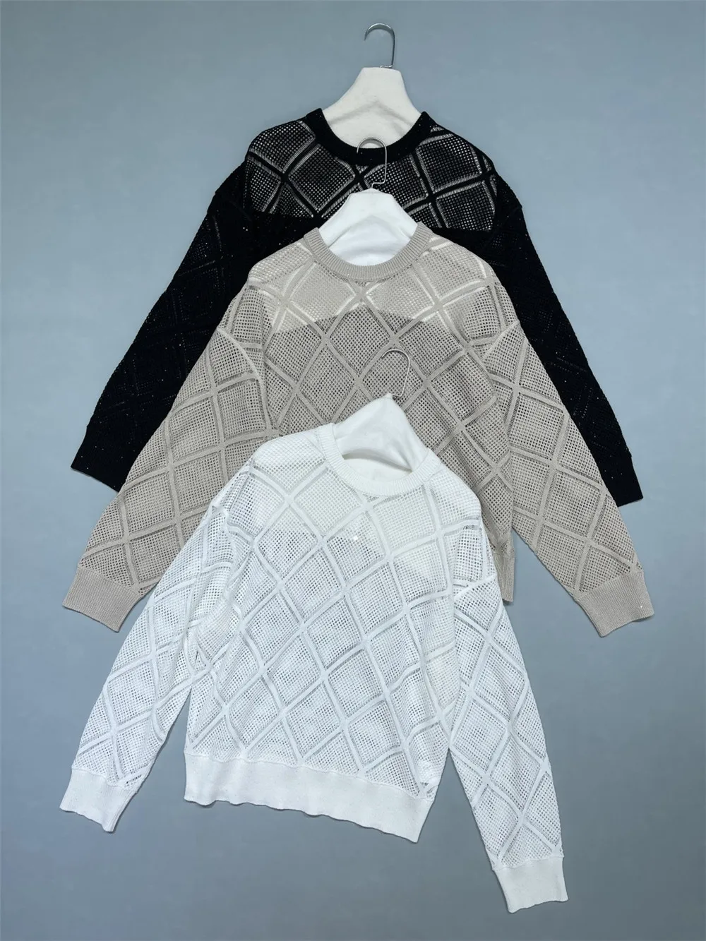 

Female Hollow Sequin Knitted Sweater O-Neck pullover Top Spring Summer New